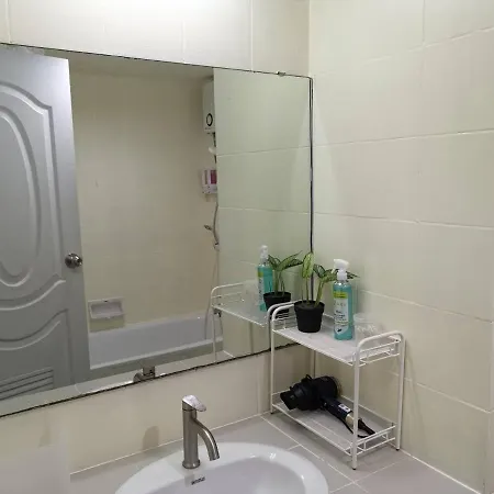 Tower Resident In The Heart Of Bangkok Shopping Center Apartment Makkasan Exterior photo