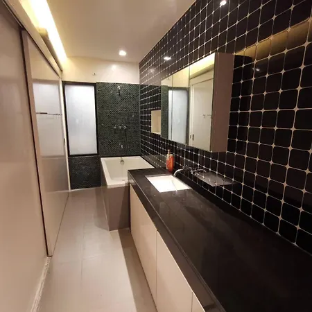 Tower Resident In The Heart Of Bangkok Shopping Center Apartment Makkasan Exterior photo
